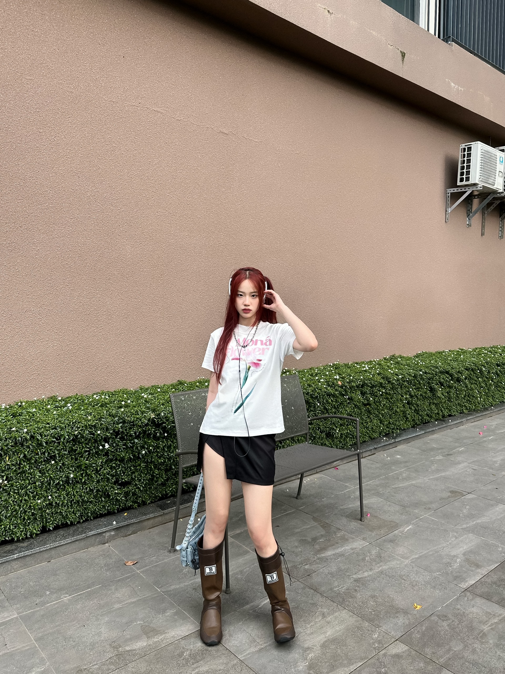 [VOUCHER 12%/149K] Áo thun baby tee in hoa MONÁ - FLEUR TRẮNG