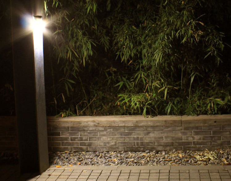 Đèn Led Cảm Ứng Năng Lượng Mặt Trời 100 Led