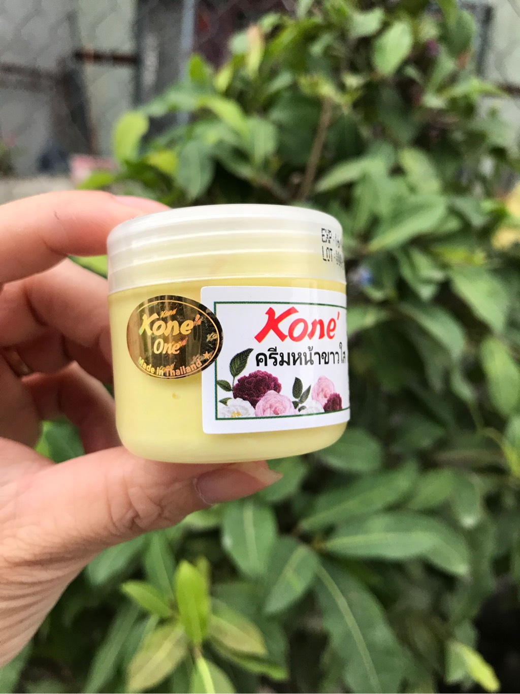 Kem kích trắng kone vàng thái lan