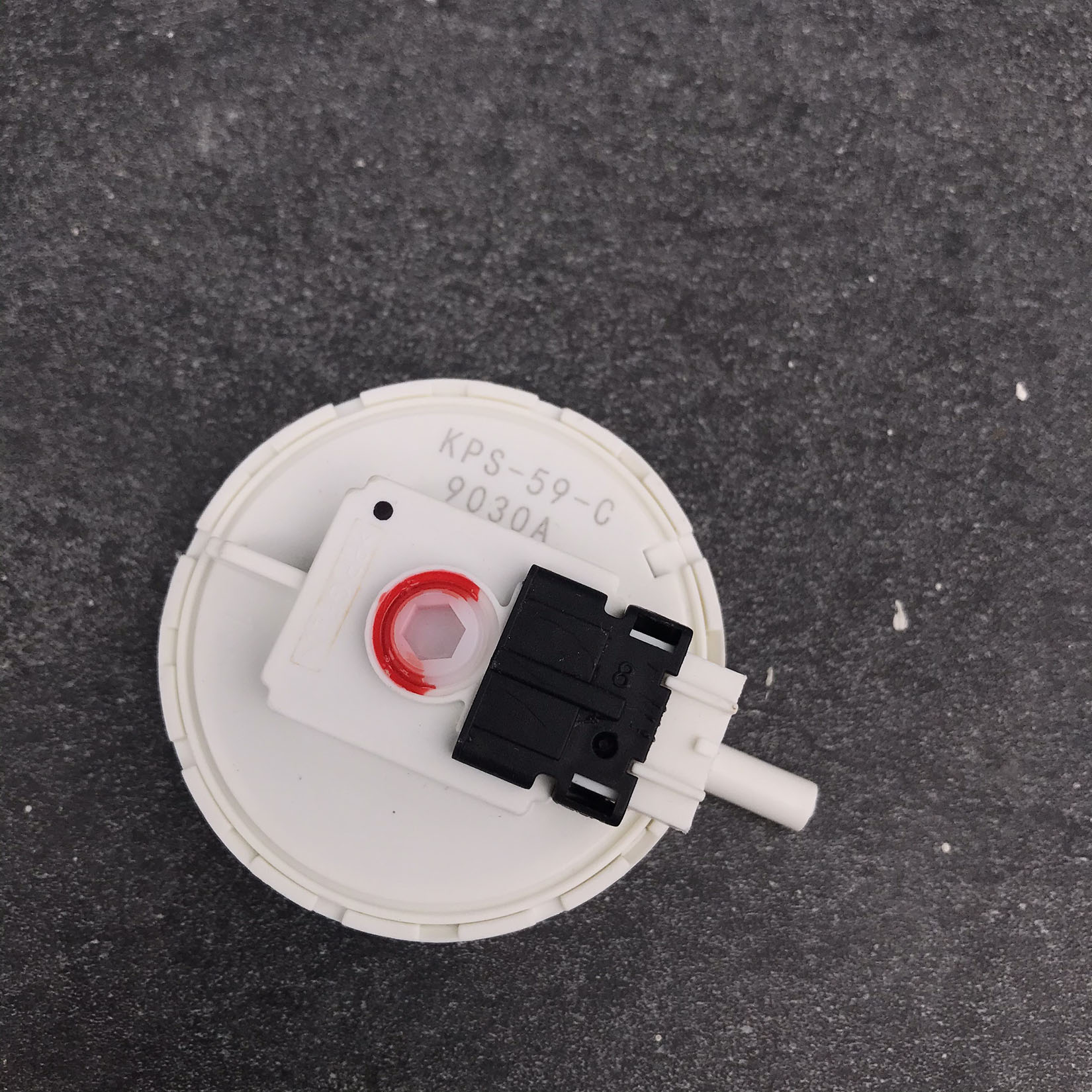 Van Áp Lực Sanyo 59C