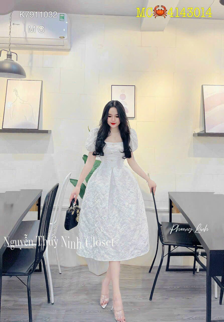 ĐẦM GẤM XÒE TAY PHỒNG ĐÍNH NÚT