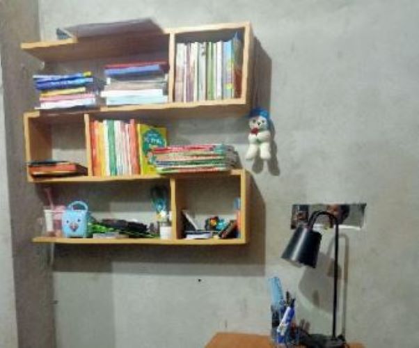 Kệ sách treo tường ba tầng 90cm
