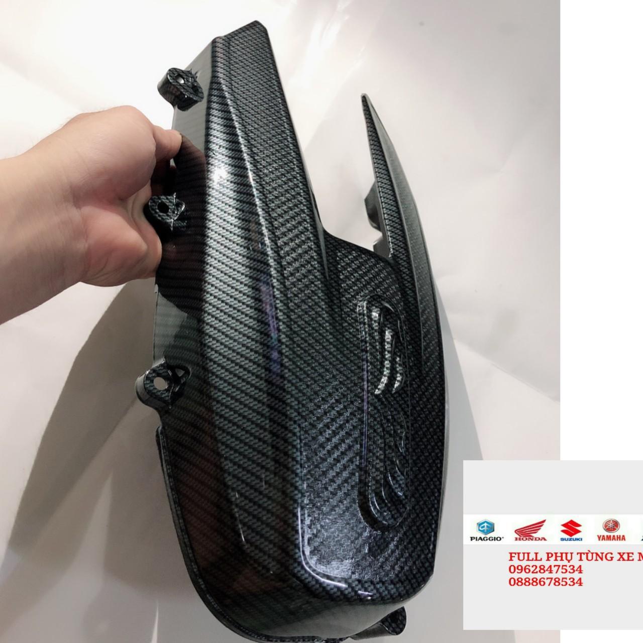 Ốp Lốc Máy Sơn Carbon Sh 2017