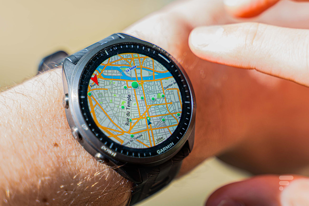 Garmin Forerunner 965 GPS Running and Triathlon Smartwatch