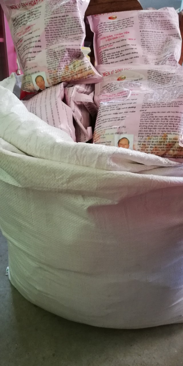12 gói Men ủ vi sinh hoạt tính( 500g/ 1 gói)