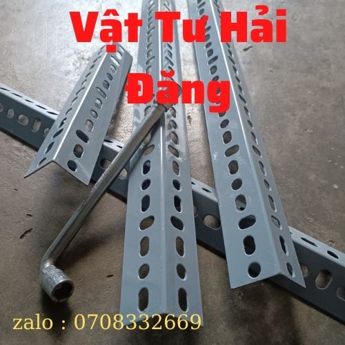 (Dài 25cm-30cm) sắt V Lỗ V4x4cm hoặc V3x5cm ,kệ sắt v lỗ
