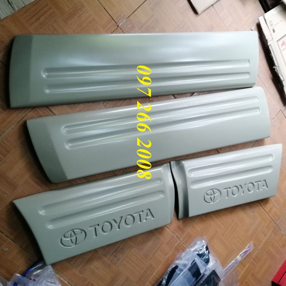 Ốp nẹp sườn, hông xe toyota fortuner đời cũ 2006 2007 2008 2009 2010 2011 2012 2013 2014 2015 2016 hàng mộc chưa sơn