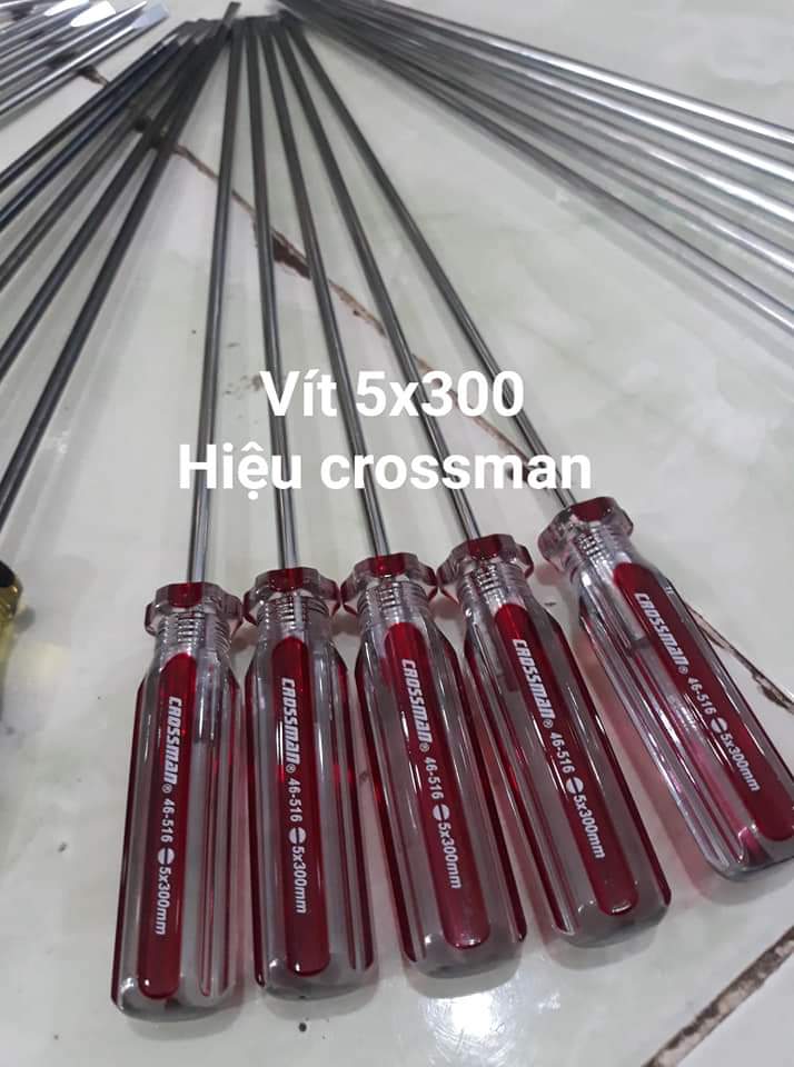 1 cây tô vít dẹp 5ly