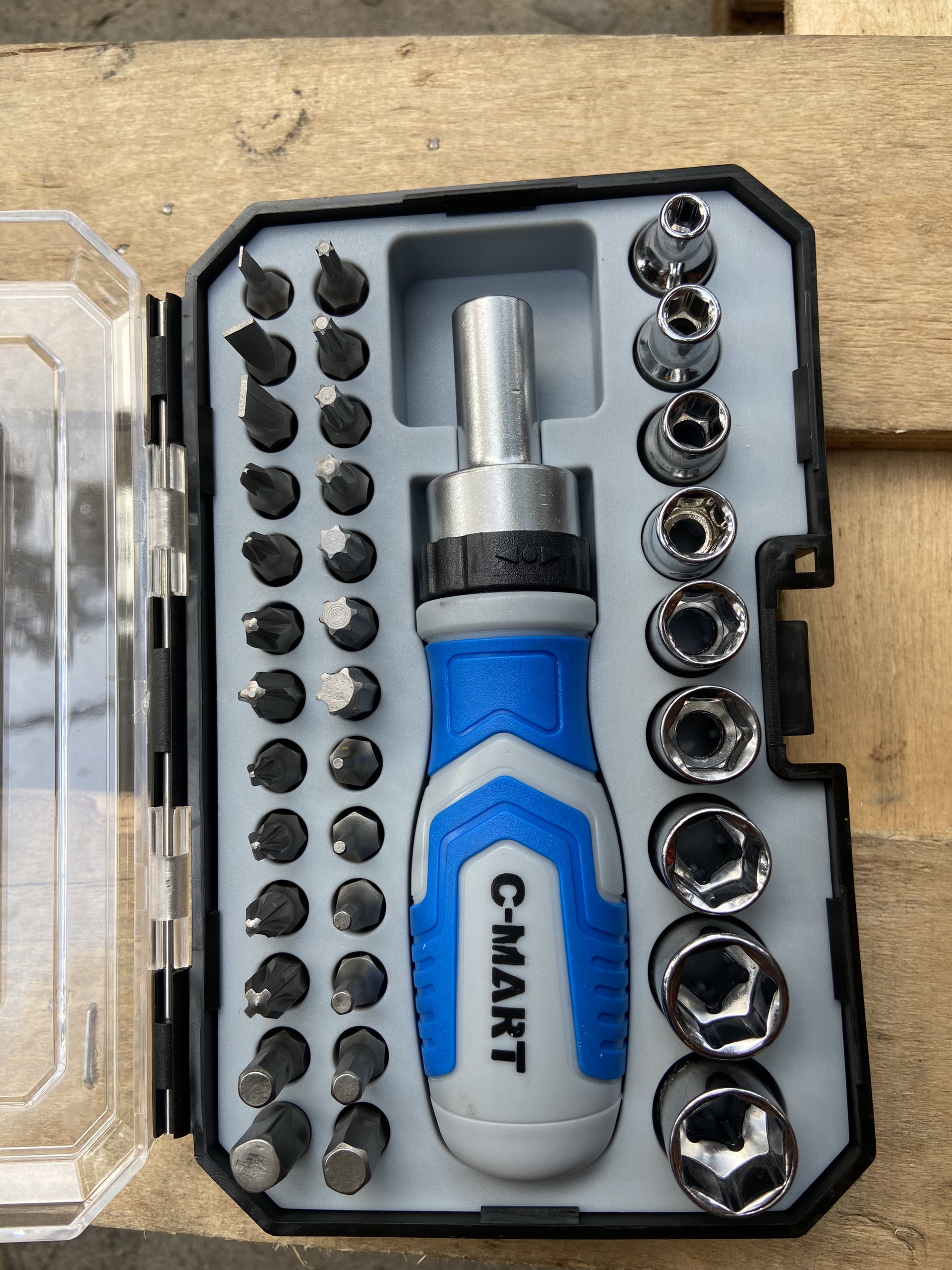Bộ tua vít 36 chi tiết cao cấp C Mart