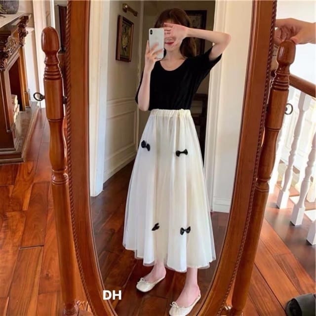 Chân váy lưới dài phối nơ đen siêu xinh