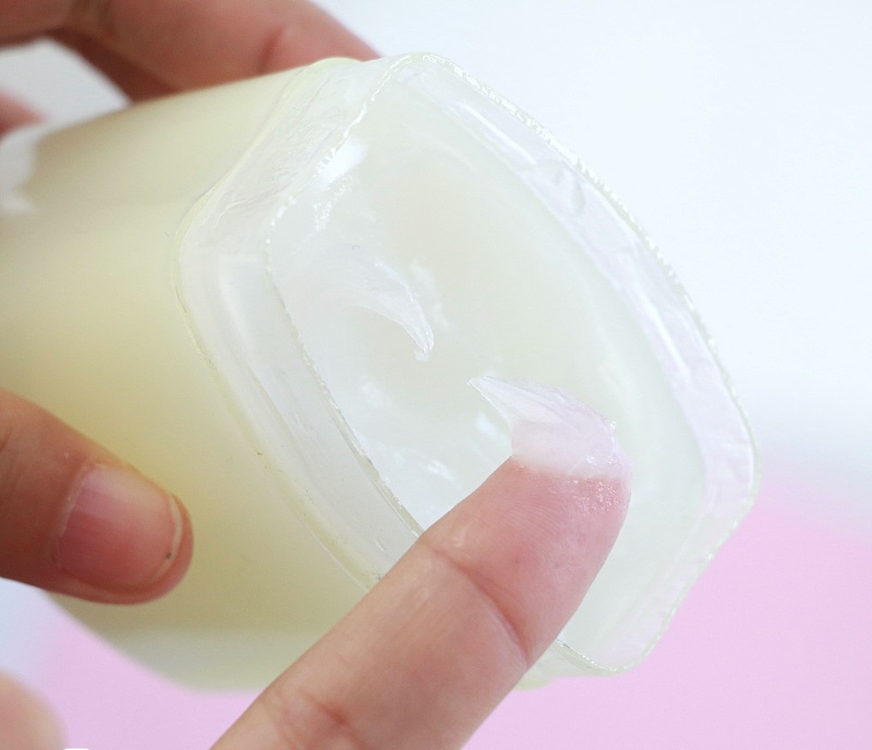 Kem chống nẻ Vaseline của Balea 125ml (Đức)