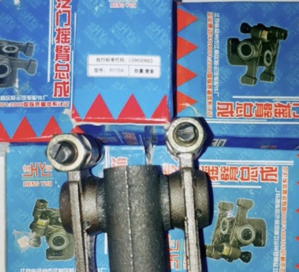 Bộ cò mổ cho động cơ máy dầu D6 R175, D8 R180