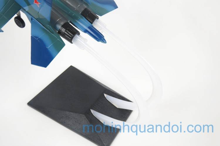 Máy bay mô hình su-37 dài 32cm nhựa ABS
