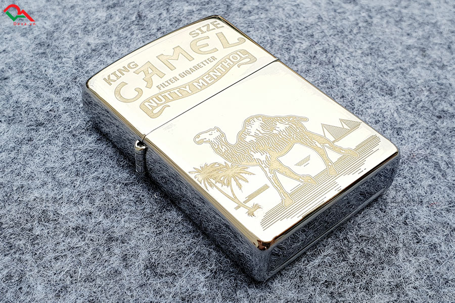 Zippo Camel Khắc CNC ZK139 - Zippo USA chrome bóng khắc lạc đà - DEVA
