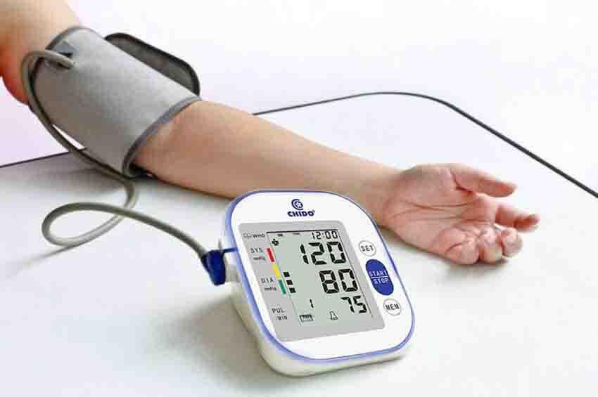 Máy đo huyết áp bắp tay tự động Chido