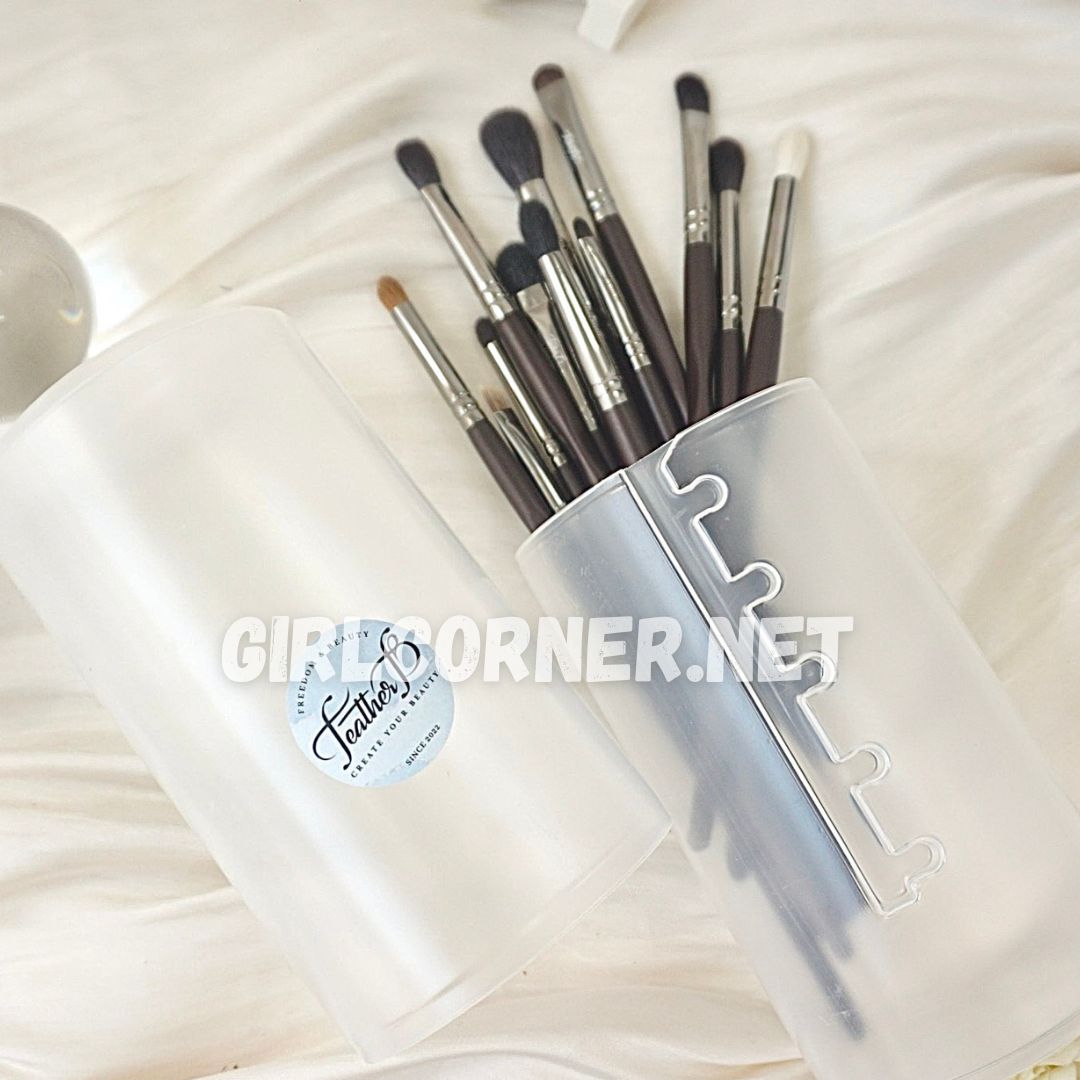 Ống đựng cọ Feather B ( Chưa bao gồm cọ )