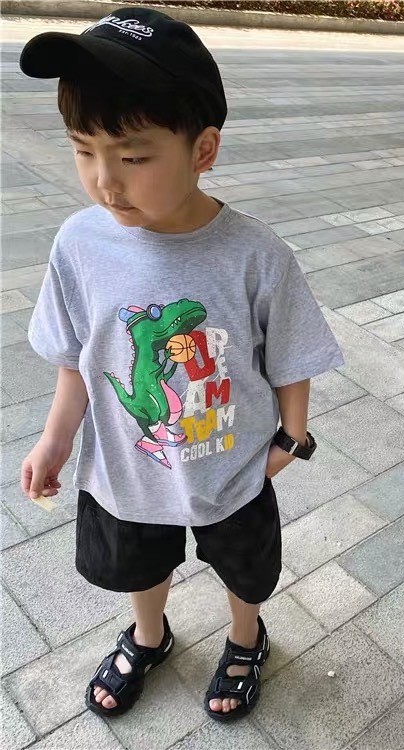 Áo phông khủng long cho bé