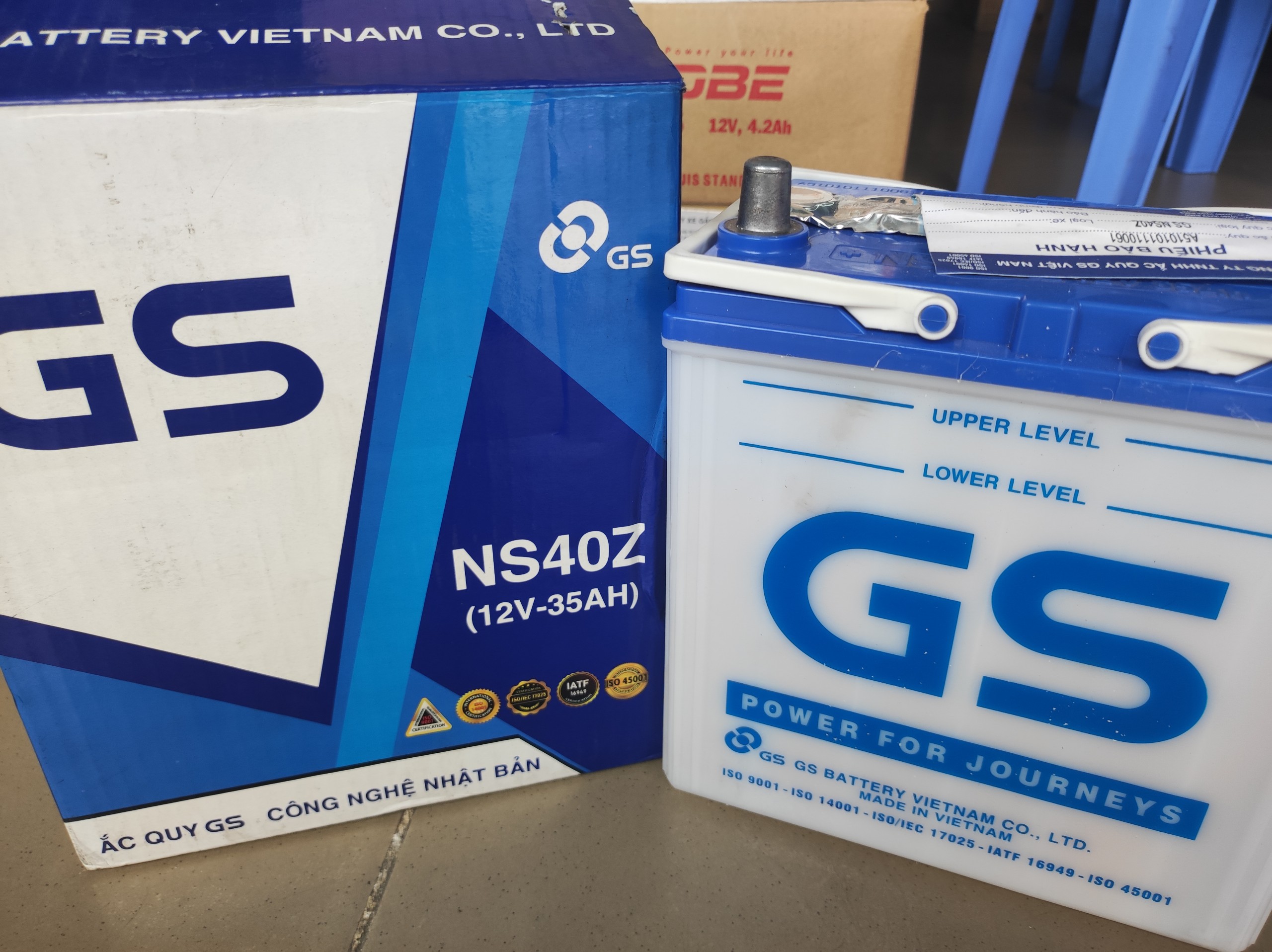 BÌNH ẮC QUY Ô TÔ NS40Z R/L (12V - 35Ah) - GS