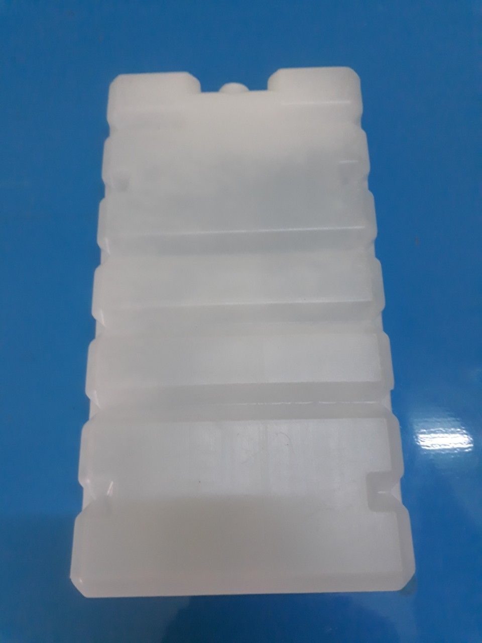 Hộp đá gel 400g giá 20k.