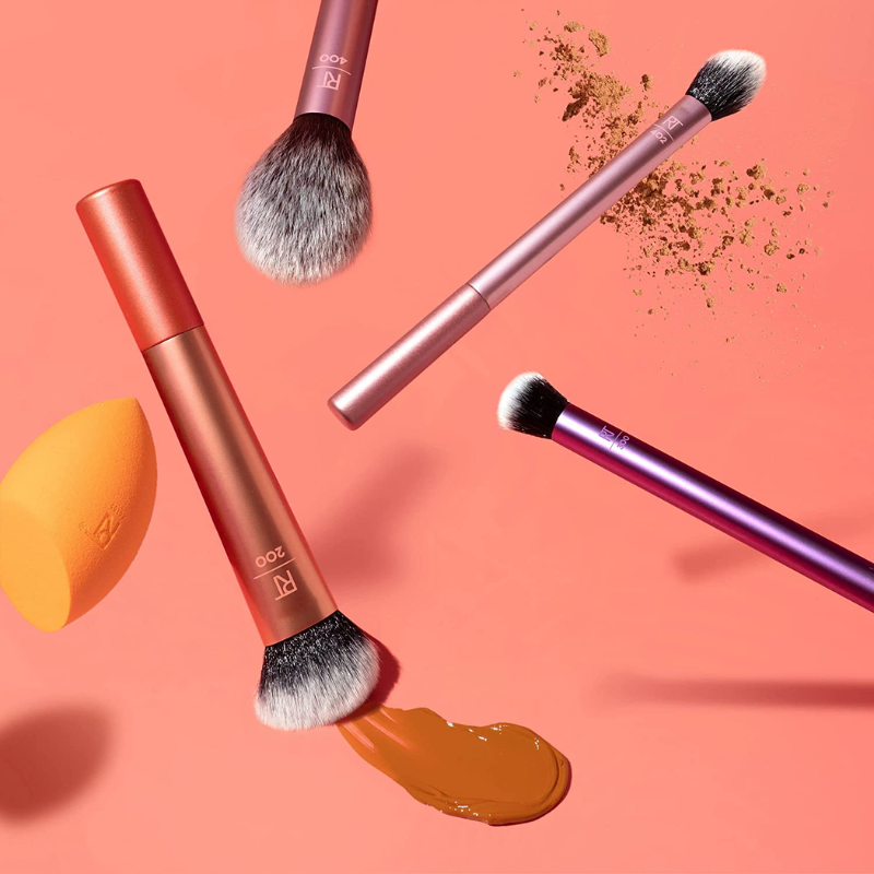 Bộ 4 cọ kèm mút trang điểm RT Real Techniques Everyday Essentials