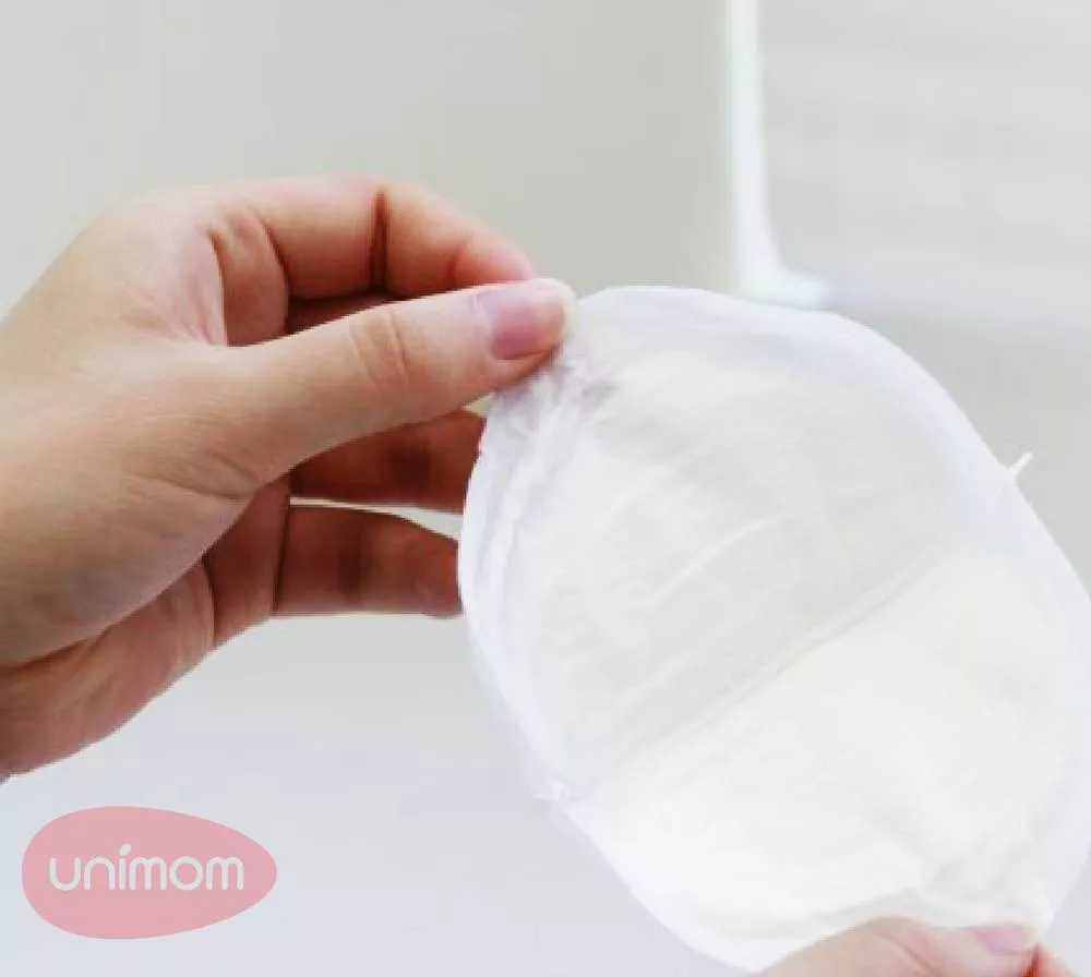 Miếng lót thấm sữa mẹ UNIMOM hộp 30 miếng