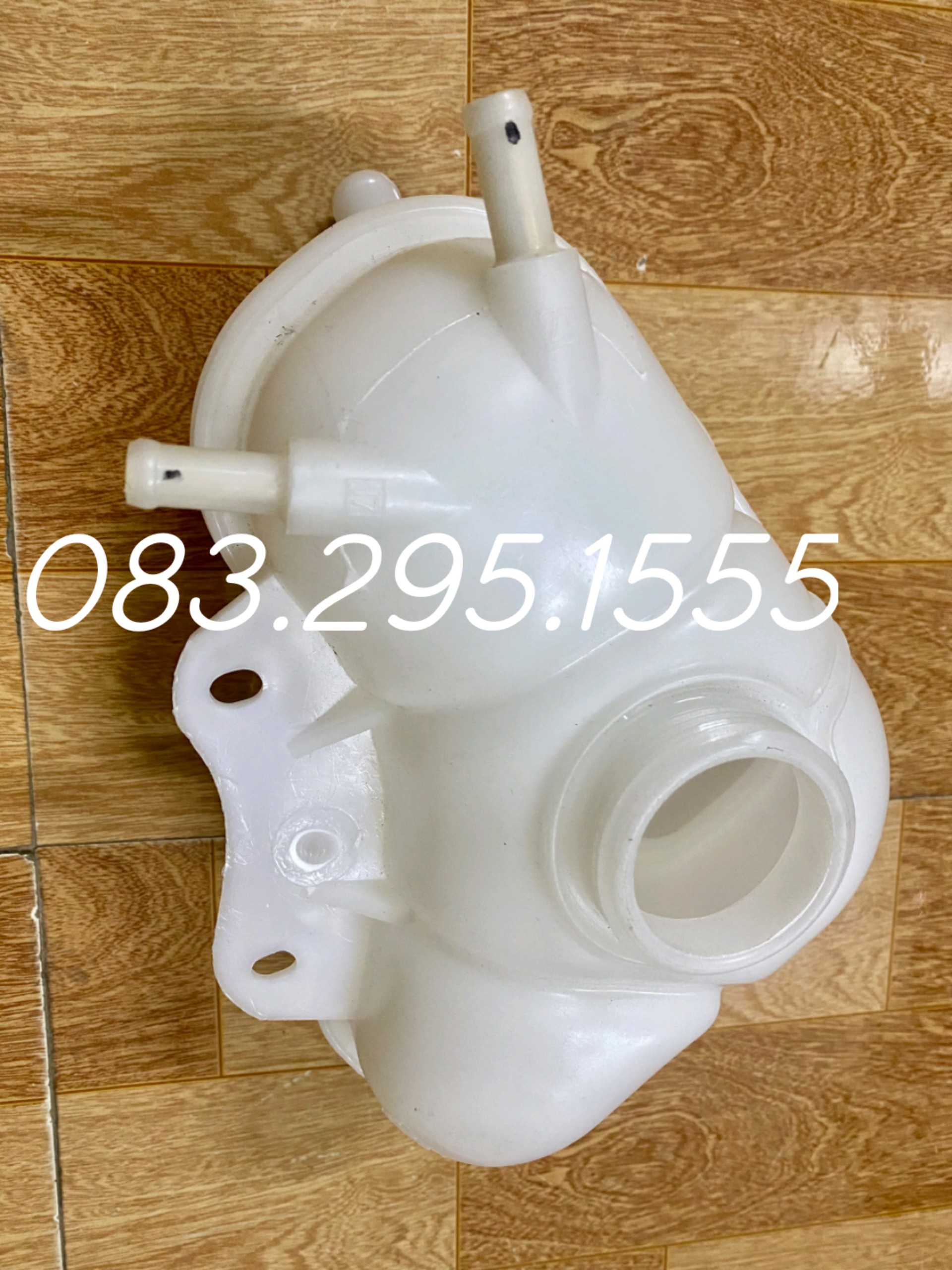 Bình nước phụ Lanos , xịn