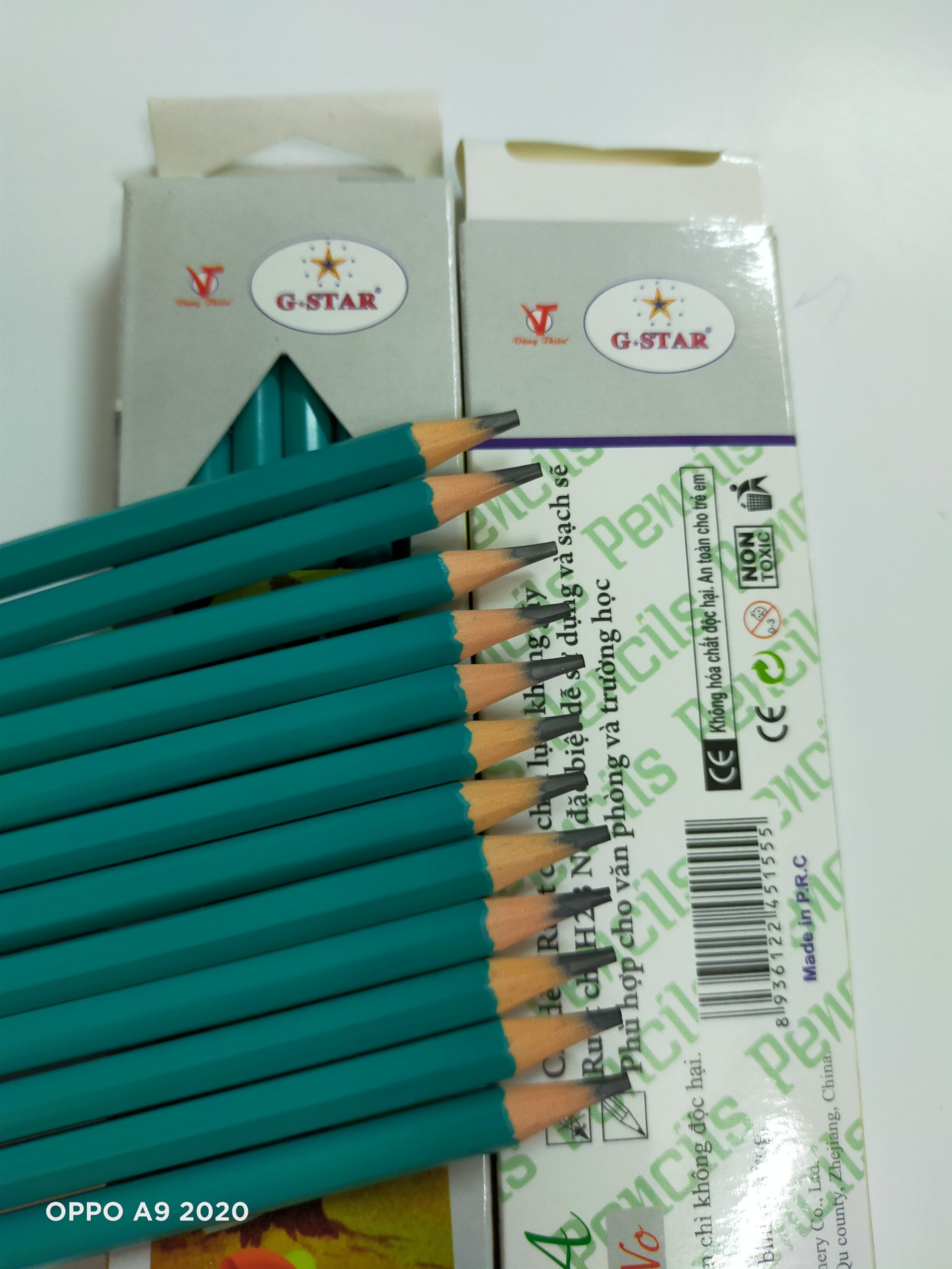 Hộp 12 cây bút chì đen Gstar H2B AAA