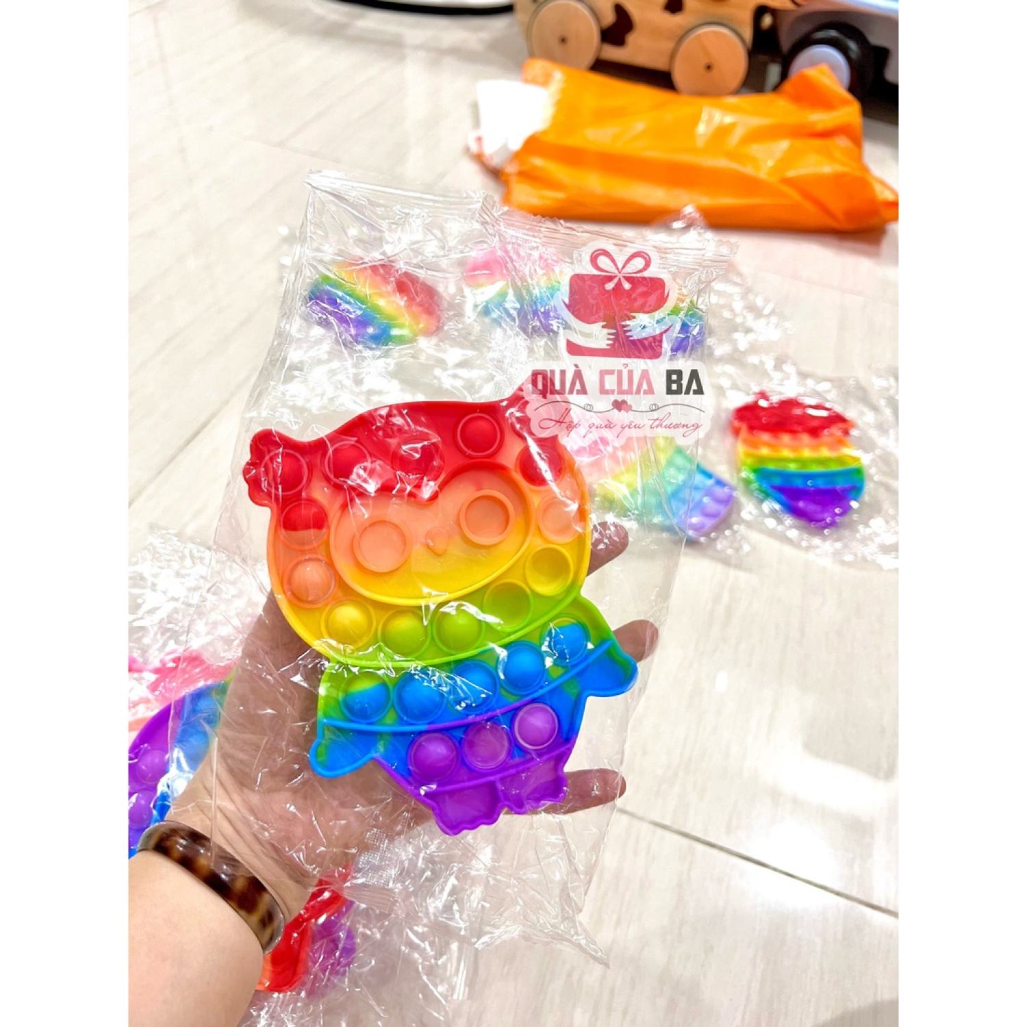 Pop it rẻ đẹp, giải trí, giảm căng thẳng