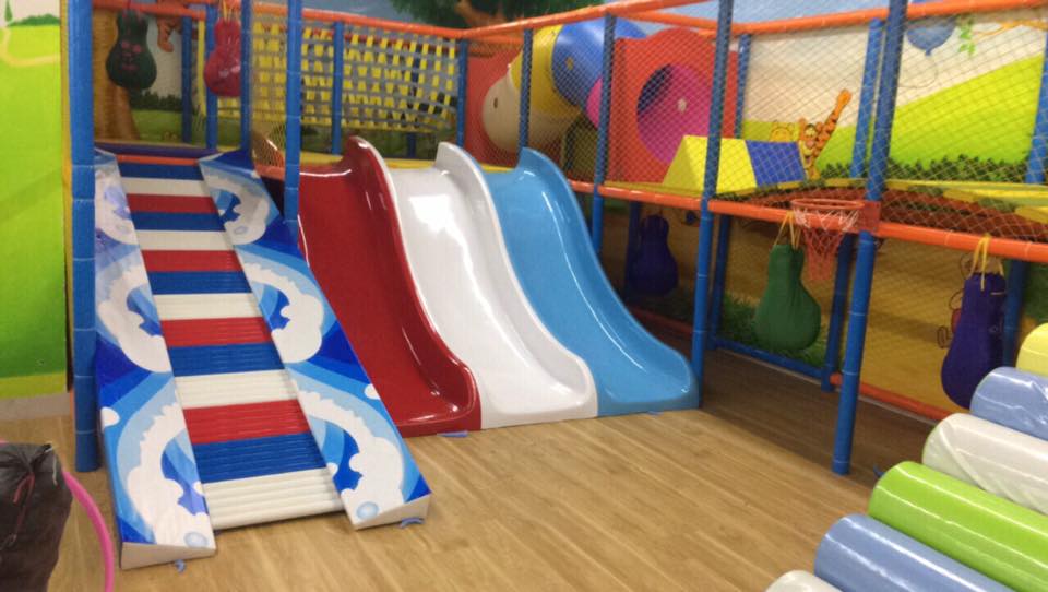Máng trượt 3