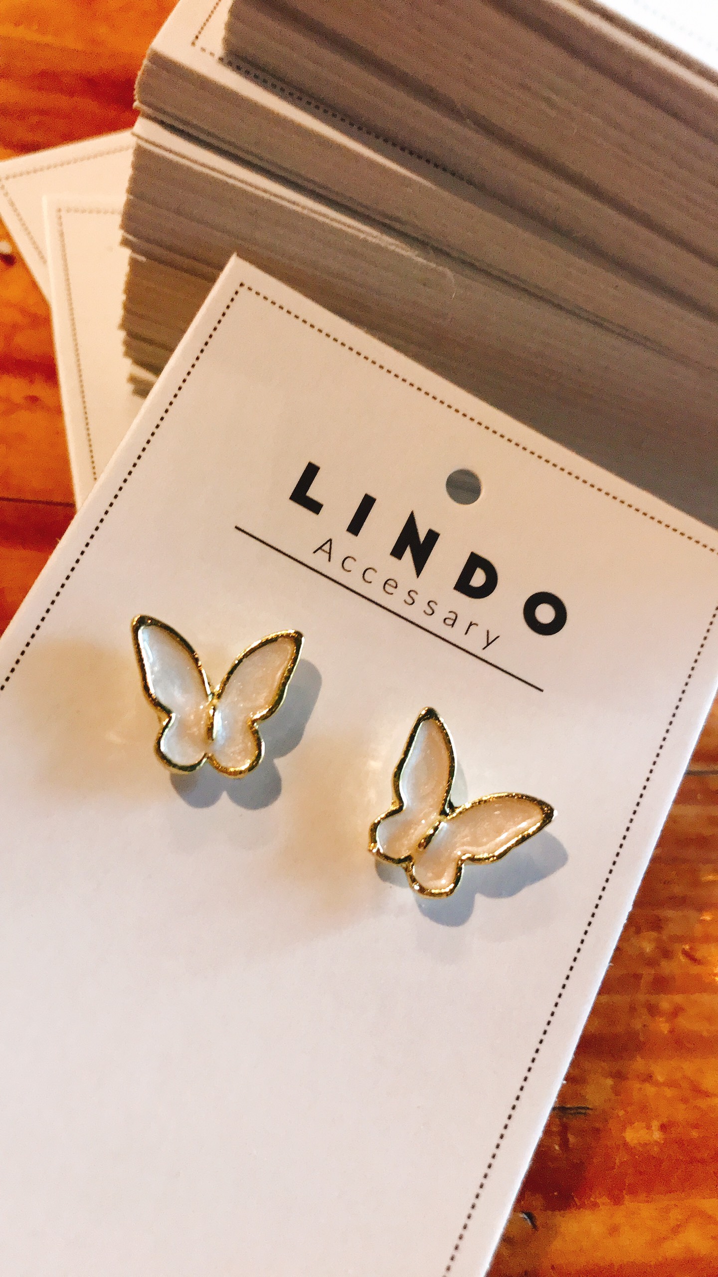 Bông tai nữ thiết kế xinh xắn dễ thương LINDO