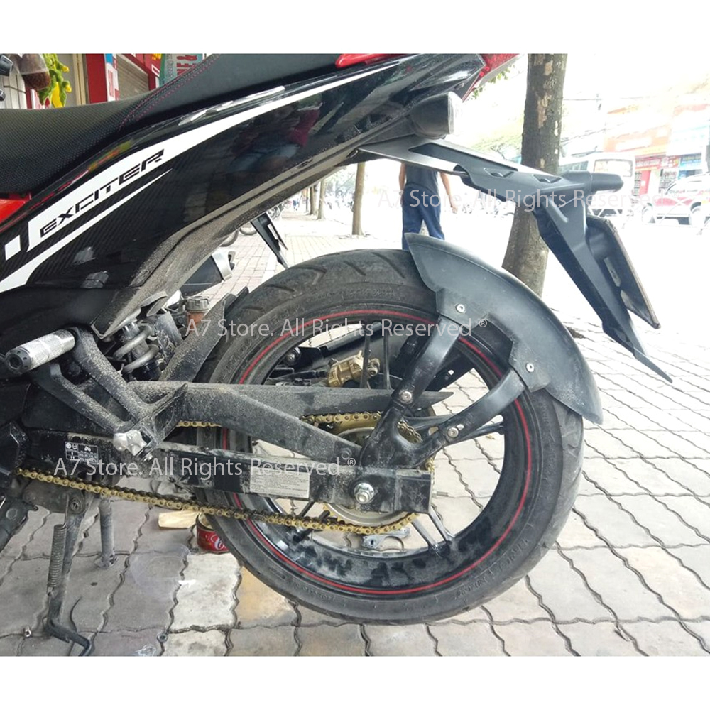 Dè Chắn Bùn 4 Chân EXCITER - TEM NGẪU NHIÊN