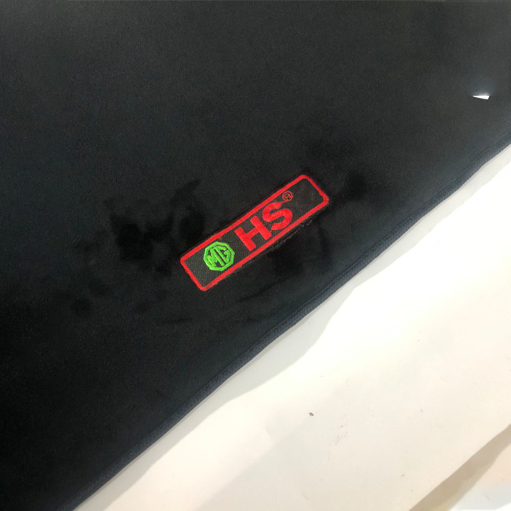 Hcm - thảm taplo nhung lông cừu xe mg hs, zs, mg5 màu đen, đế có chống trượt