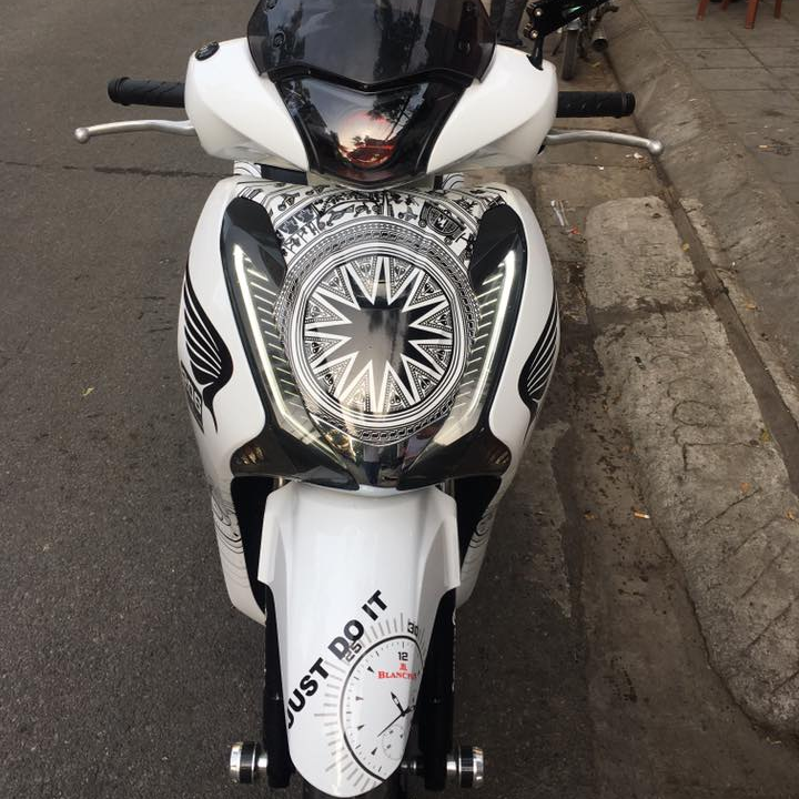 Tem TRÙM  sh 2020( CÁC NĂM SẲN XUẤT  KHÁC ĐỀU LÊN TEM ĐƯỢC NHƯ MẪU) ( SH các năm khác vẫn làm được luôn ạ ahihi)