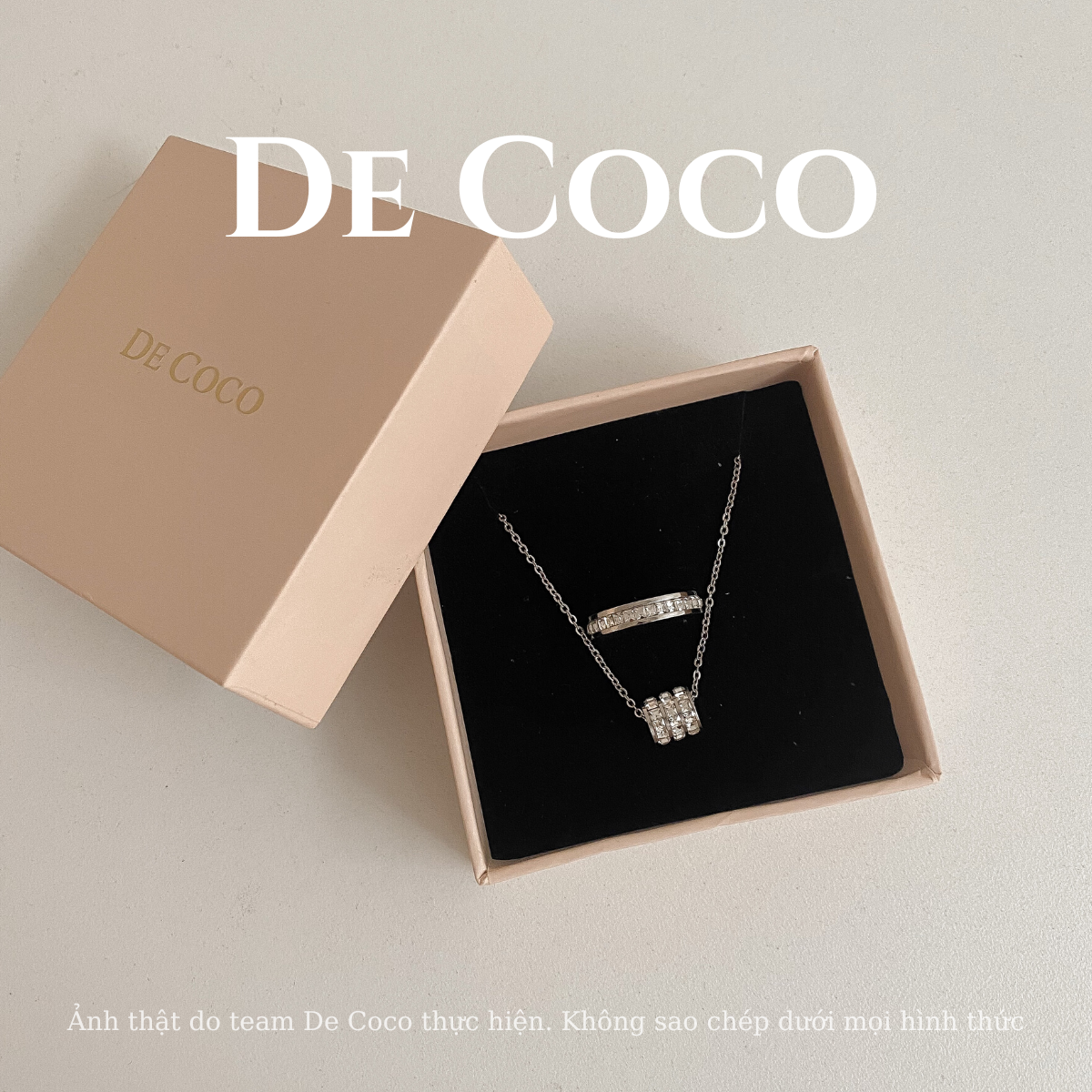 [KHÔNG ĐEN GỈ] Set vòng cổ và nhẫn Embrace De Coco (kèm hộp)