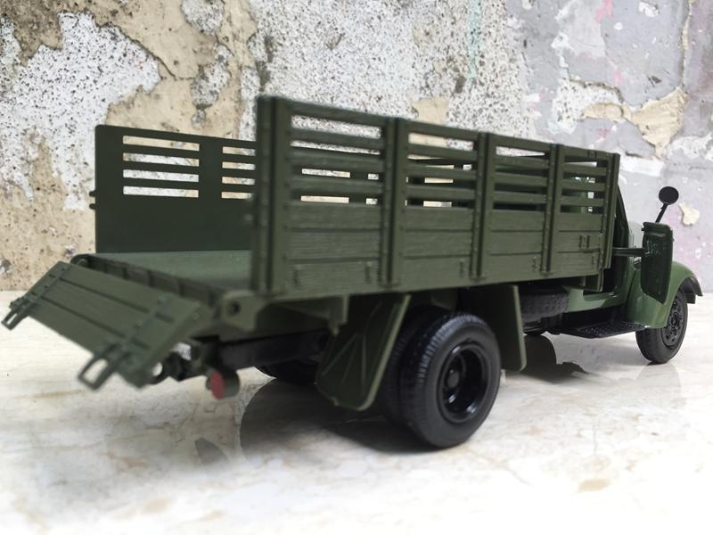 Mô hình xe Quân sự TÊN LỮA KACHIUSA 1:36