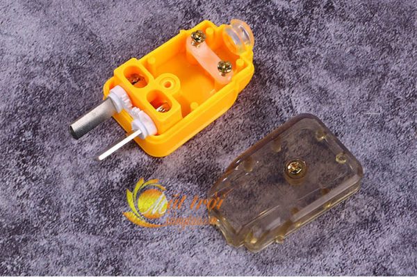 Phích cắm chân dẹt XOAY