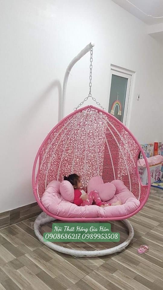 xích đu sân vườn