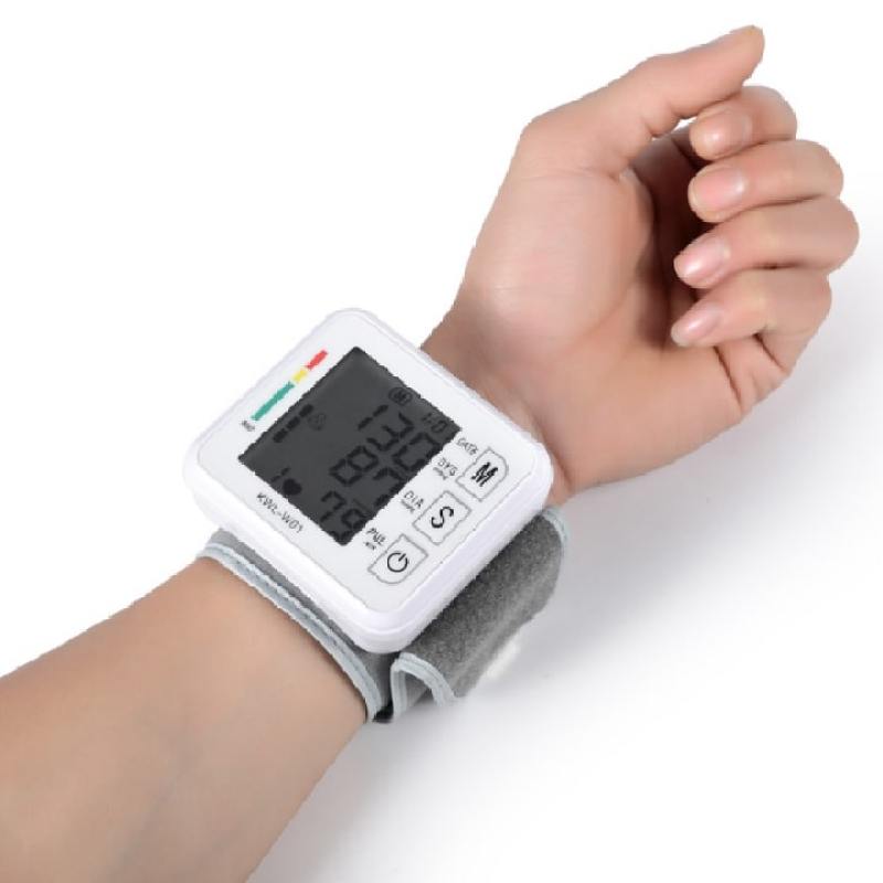 Máy đo huyết áp đeo tay