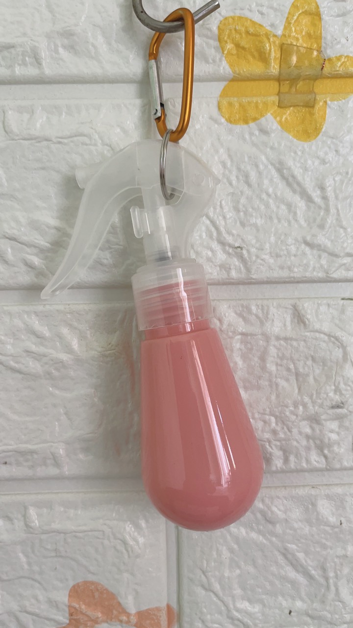 60ml Mini Light Bulb Spray Bottle with Keychain!