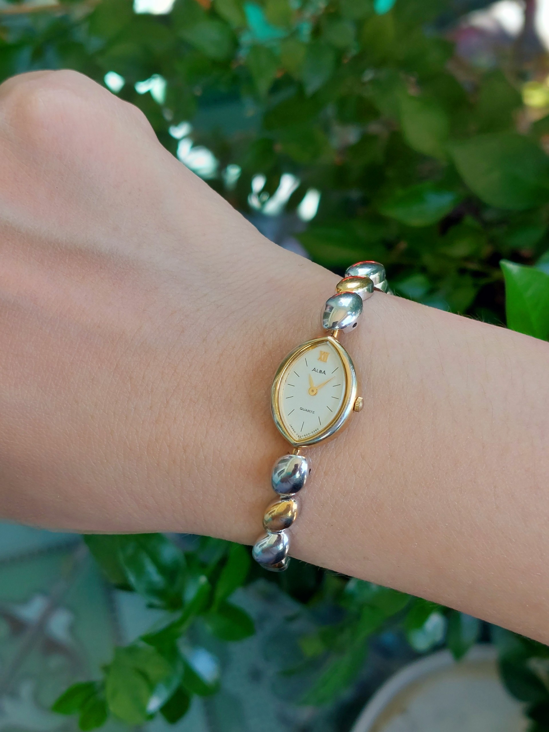 Đồng hồ nữ thời trang Allba hàng secondhand chạy pin