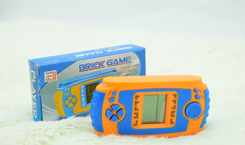 Máy game cầm tay xếp gạch kiểu dáng mới