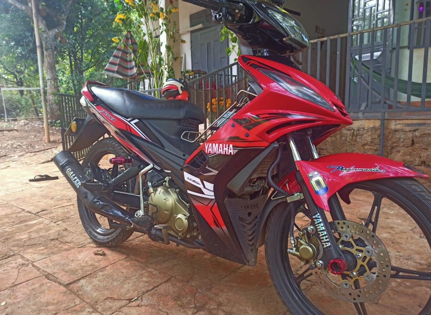 tem exciter 2010 đỏ đen Yamaha cao cấp