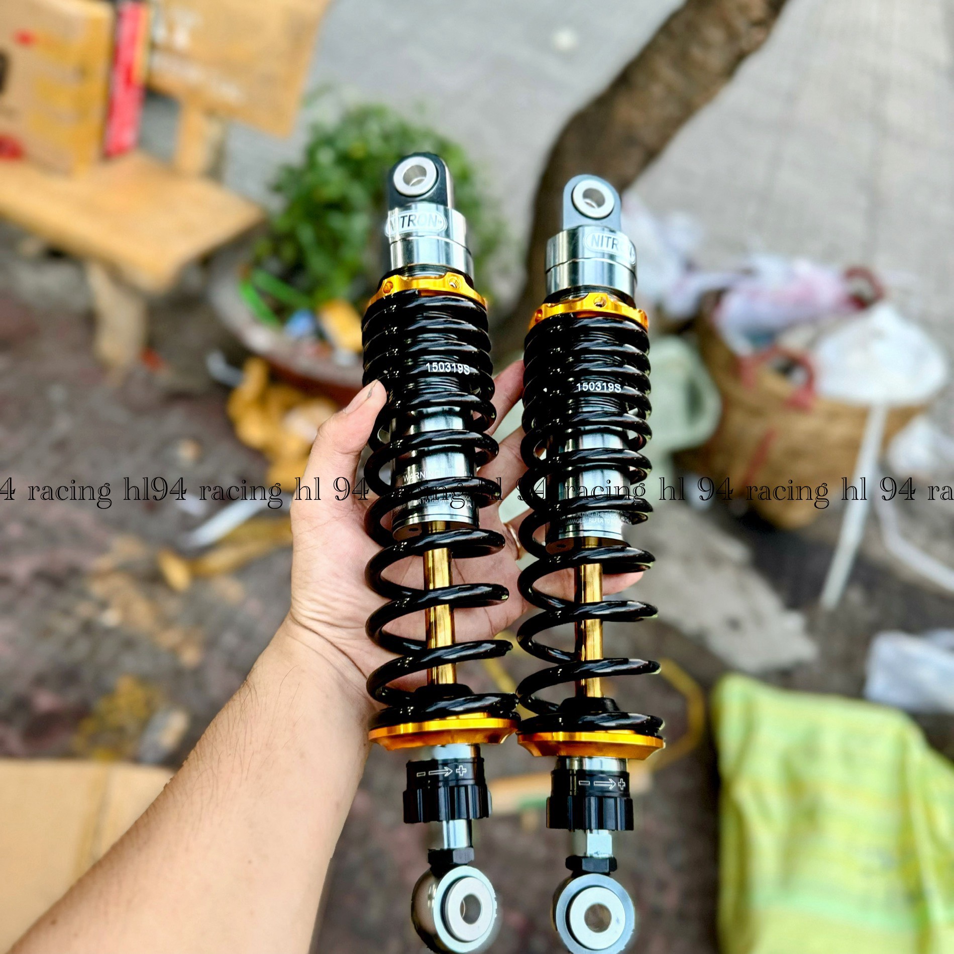 Phuộc nitron wave đen chén vàng mẫu đông nam á