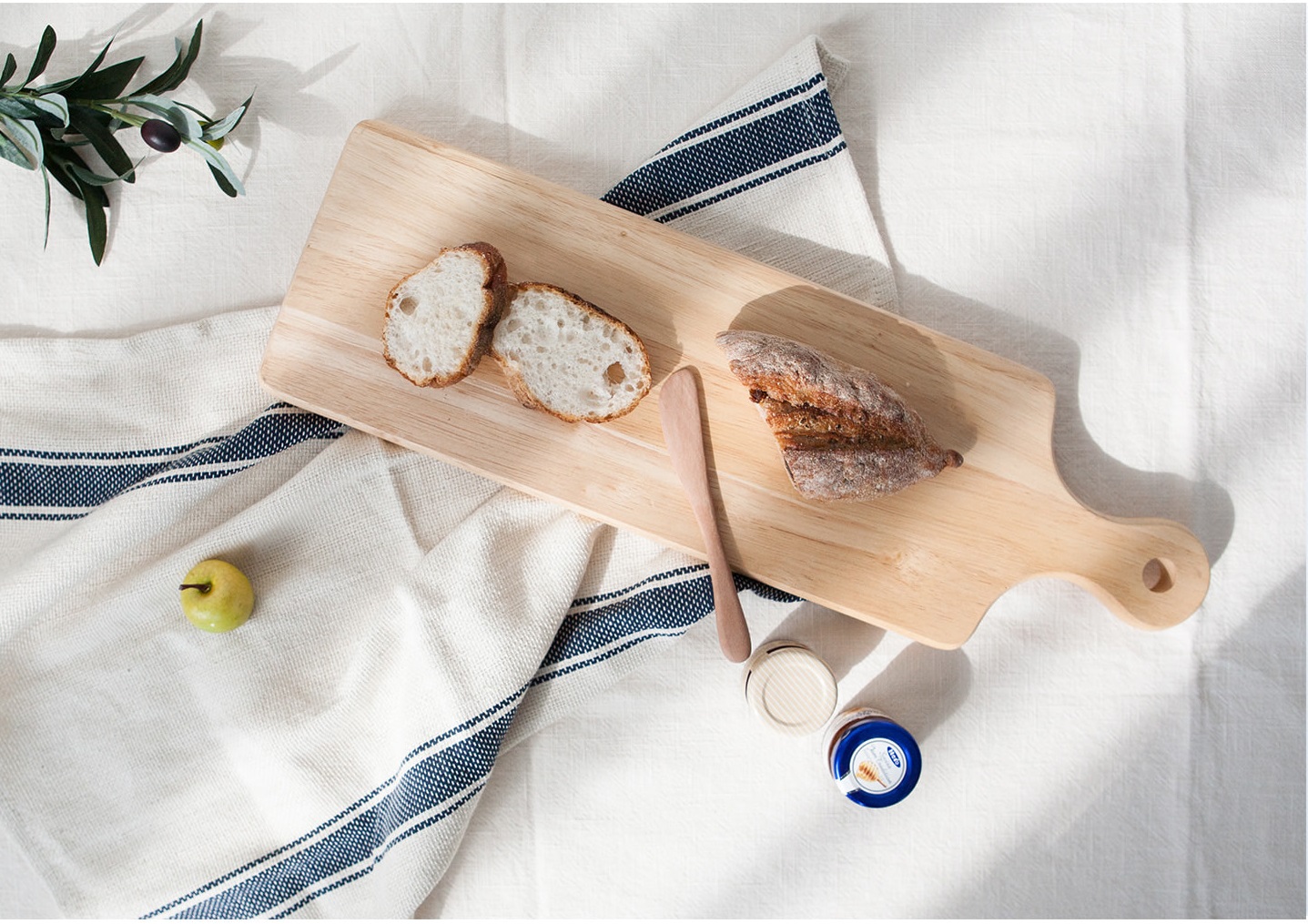 Thớt gỗ decor bánh mì - GIBA