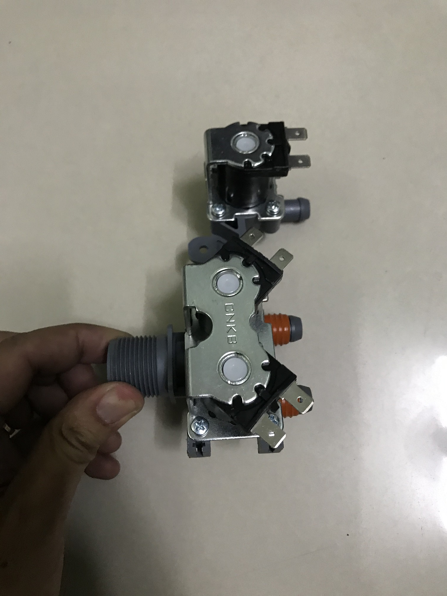 [HCM]van cấp nước máy giặt LG 3 ngã DC 12V (loại tốt)