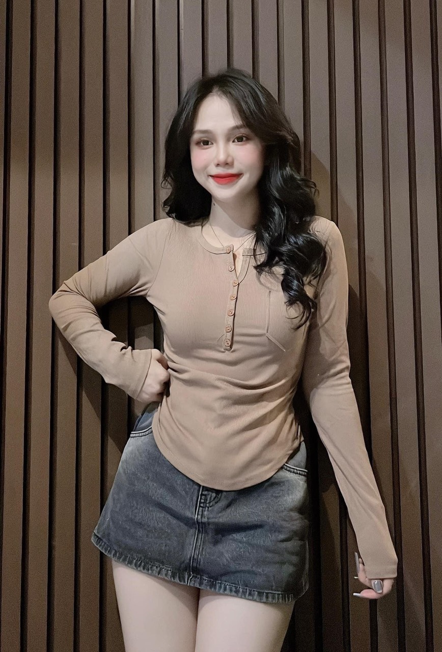ÁO THUN NỮ, áo thun nữ PHỐI NÚT cổ U TAY DÀI