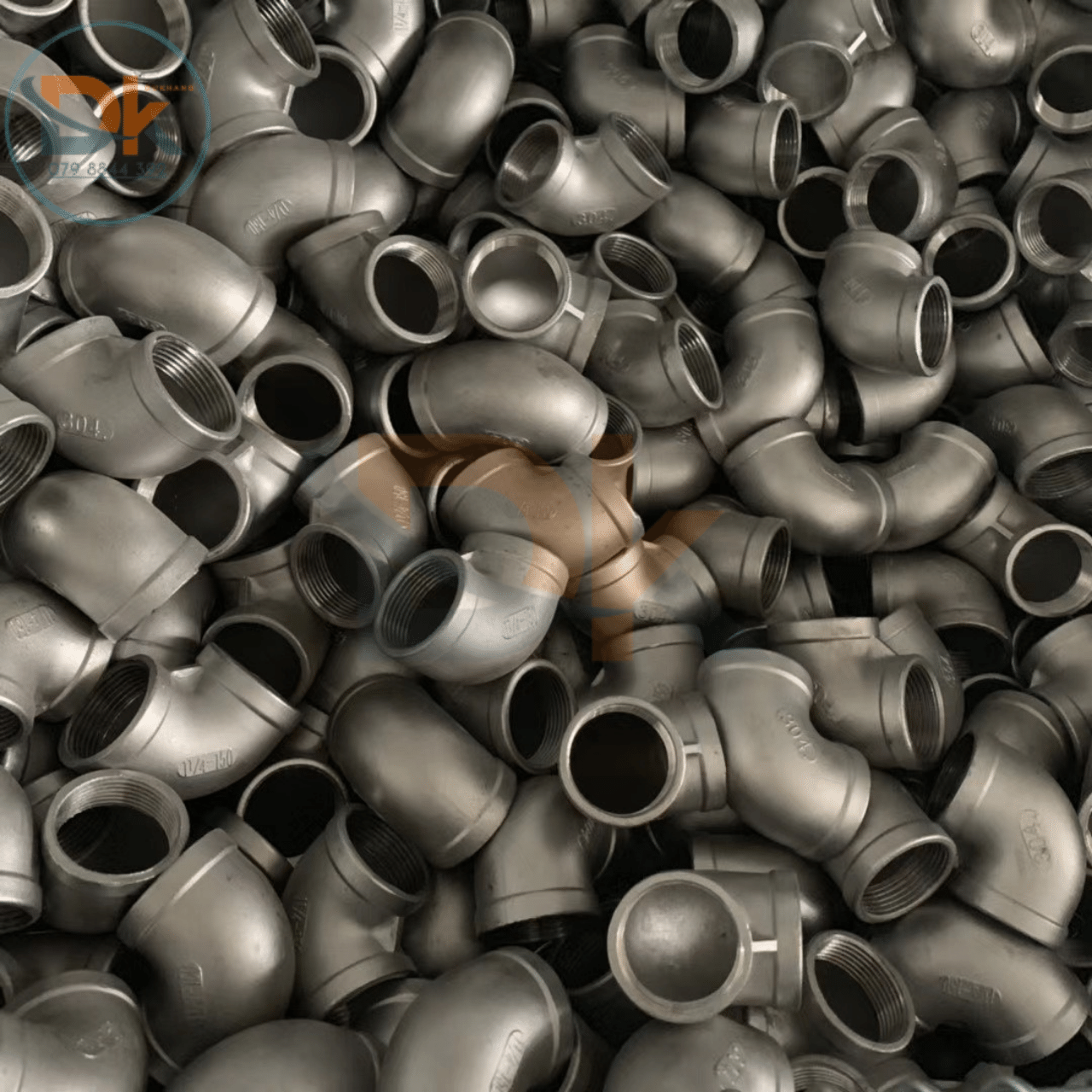 Co ren trong inox 304