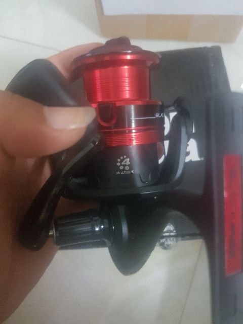 Máy câu ABu Garcia black max  (cam kết bán hàng chất lượng có bảo hành)