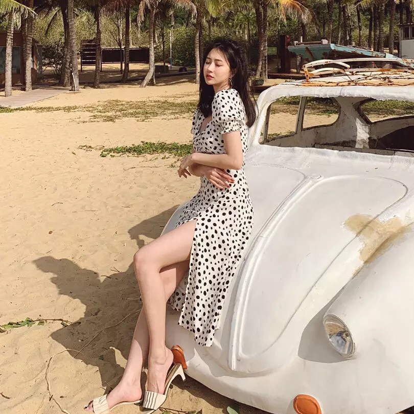 Đầm Bi Đen Lớn Xẻ Tà Kèm Hình Vải Thật.