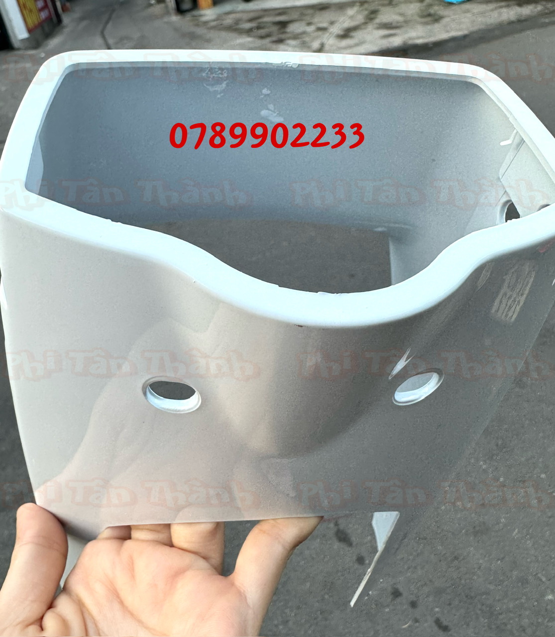 ỐP ĐUÔI ĐÈN HẬU XE CHALY 84 - VIỆT THÁI
